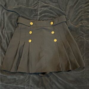 Zara Black Skater Shorts with Pleats